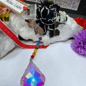 Kristall mit Lotus Blume